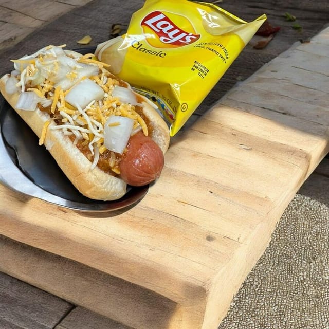 1/4 lb Beef Hot Dog.
